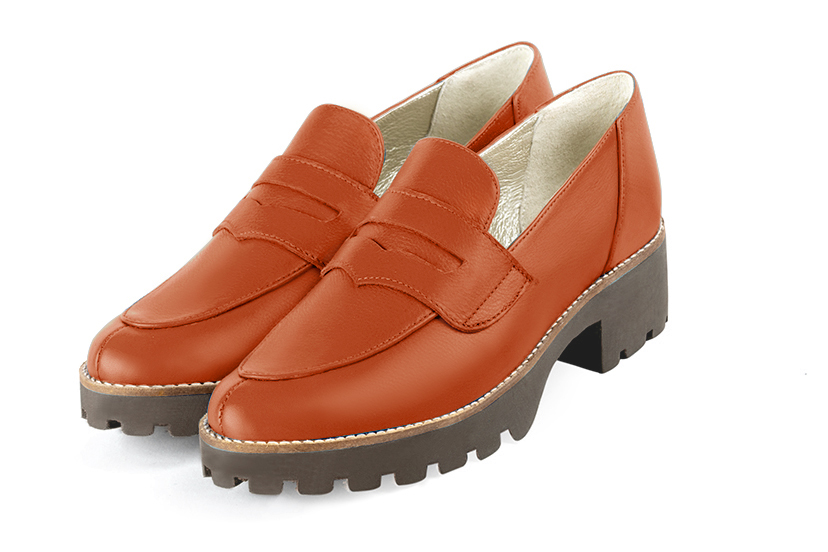 Clementine orange women's casual loafers. Round toe. Low rubber soles. Front view - Florence KOOIJMAN